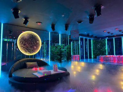 Single Pool Nhạc Dương Lầu