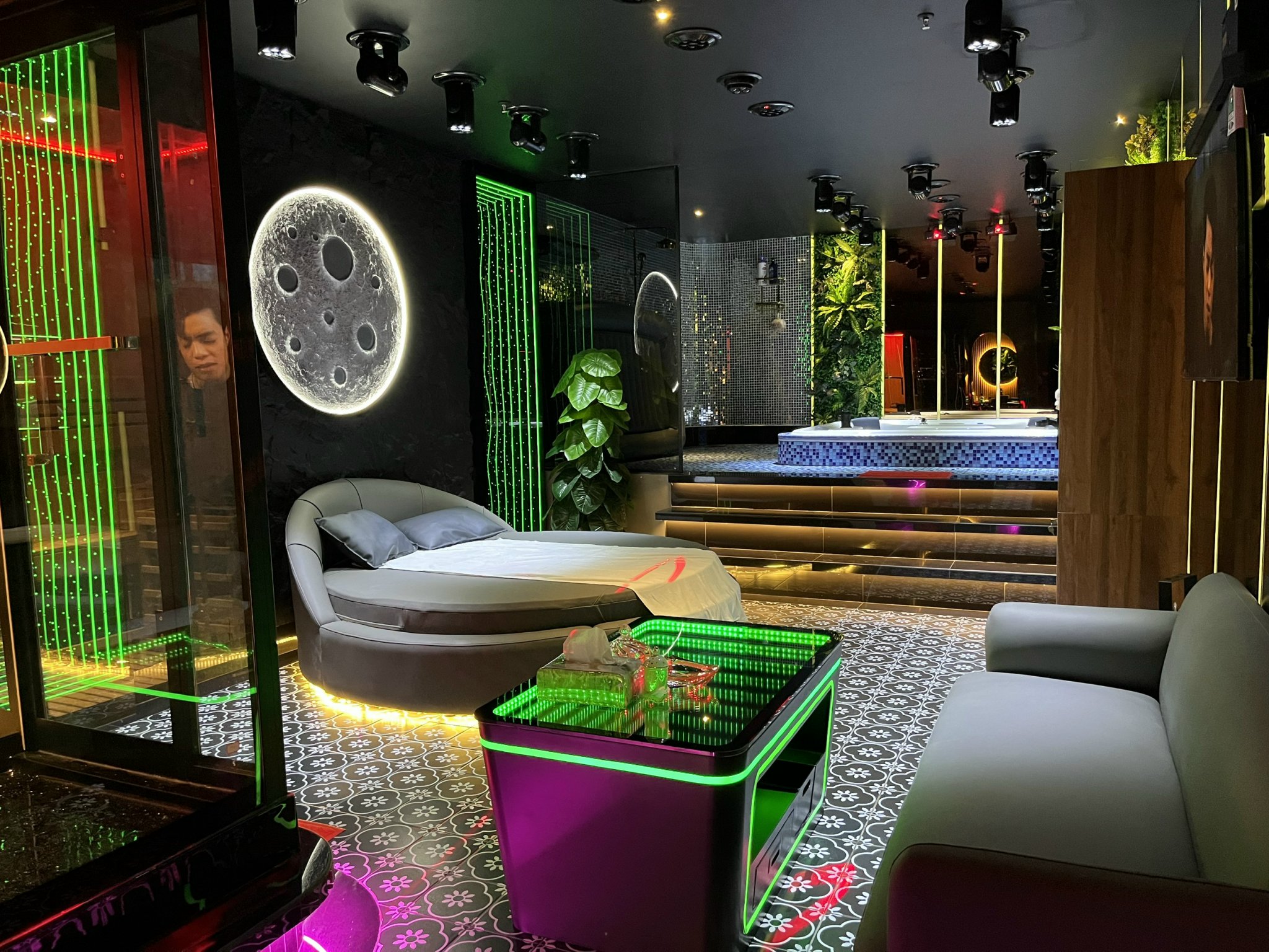 nhạc dương lầu massage q10